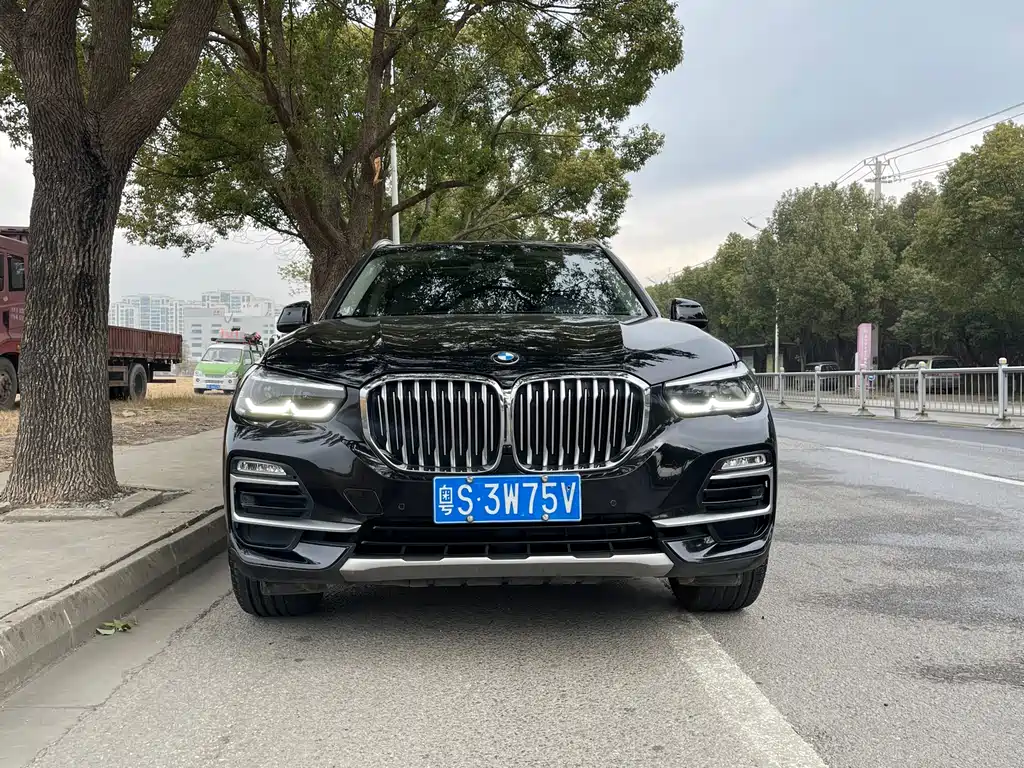 BMW X5 2021