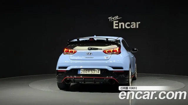 Hyundai Veloster 2021