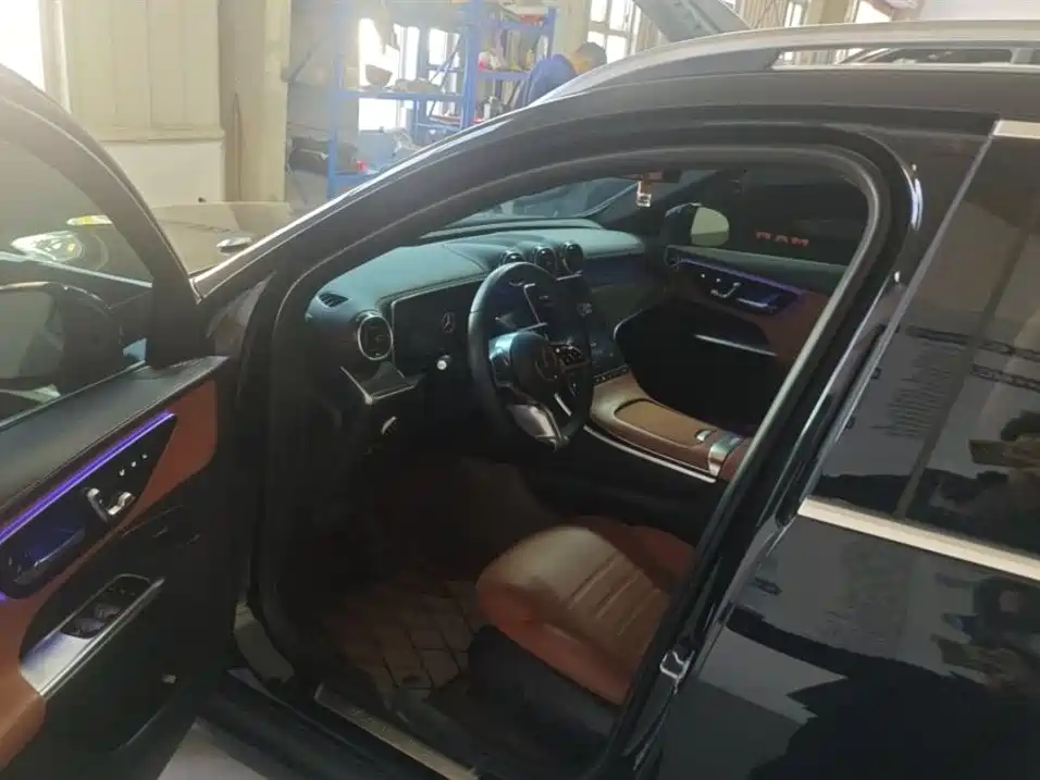 Mercedes-Benz GLC 2023