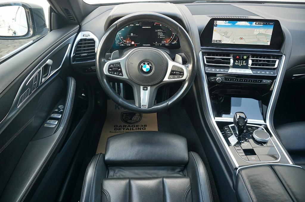 BMW M850 2021