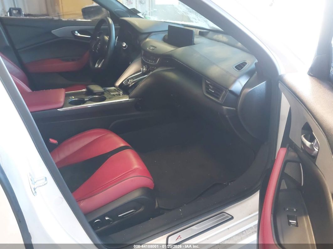 Acura TLX 2022