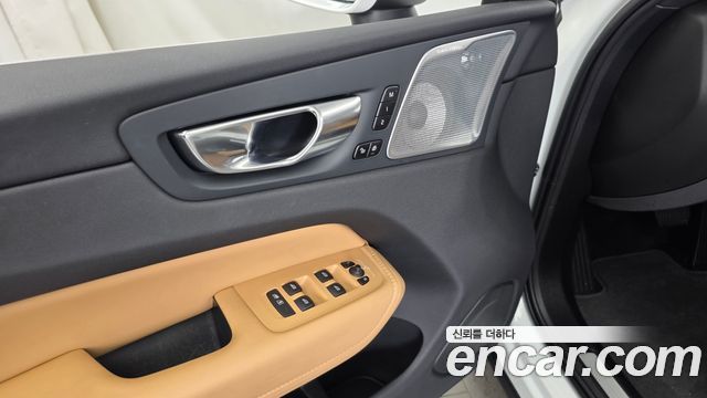 Volvo XC60 2021