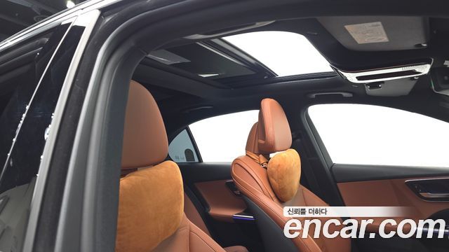 Mercedes-Benz C-Класс 2025