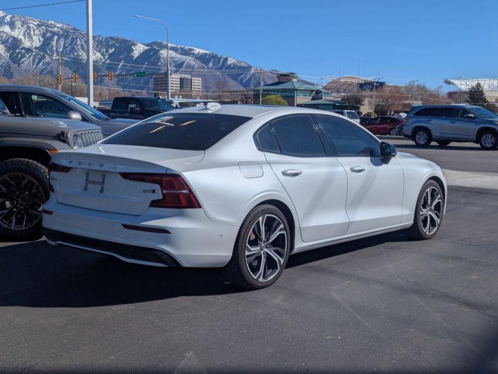 Volvo S60 2024
