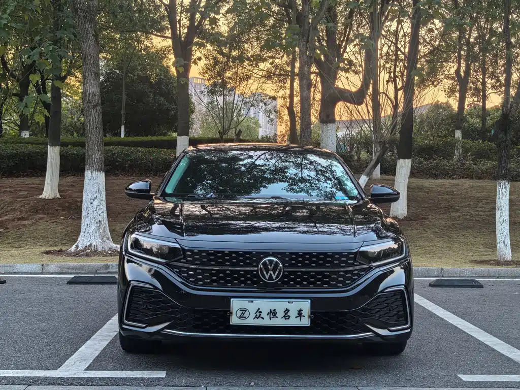 Volkswagen Passat 2022