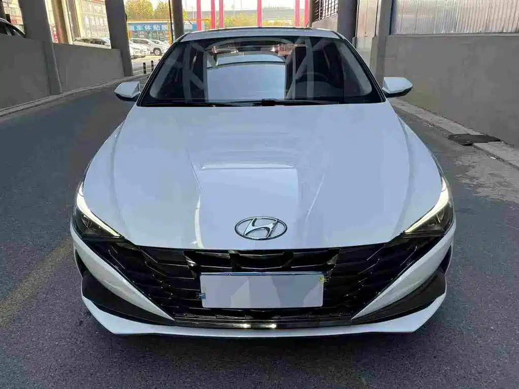 Hyundai Elantra 2021