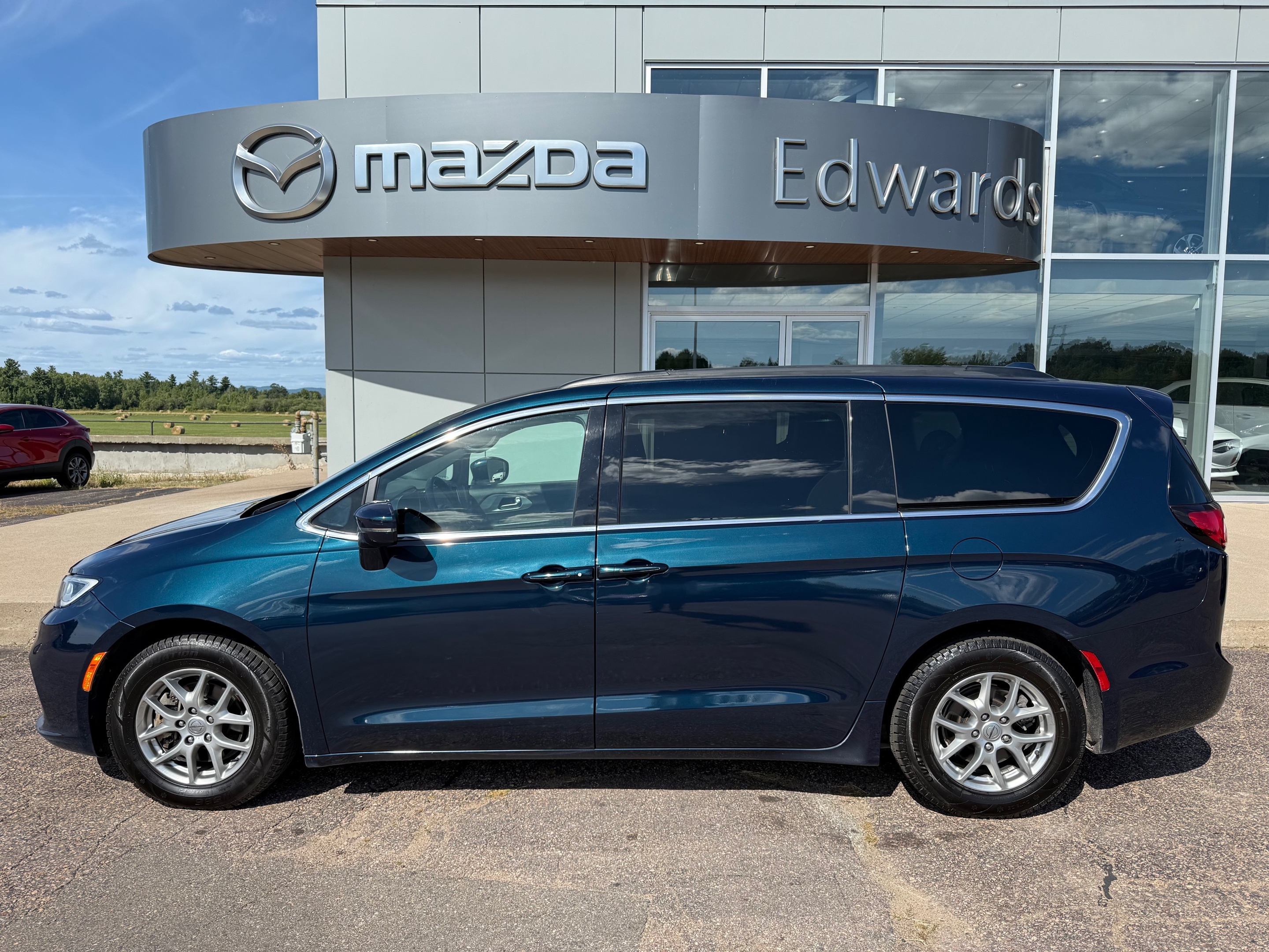 Chrysler Pacifica 2022