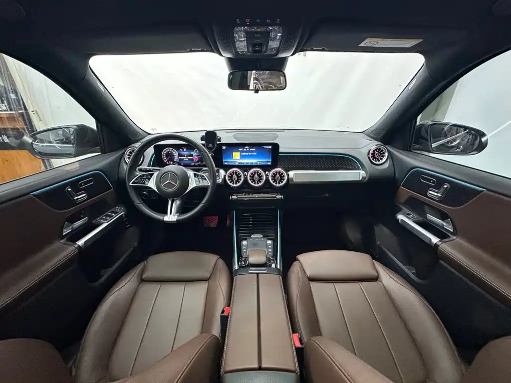 Mercedes-Benz GLB 2024
