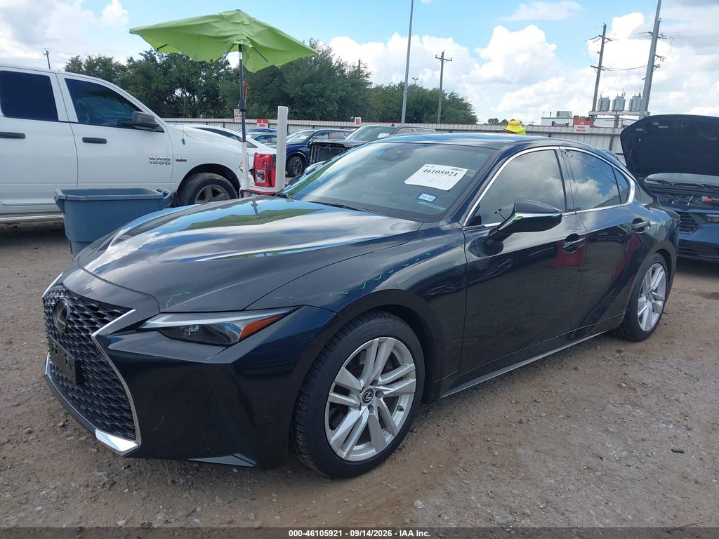 Lexus IS 300 2023