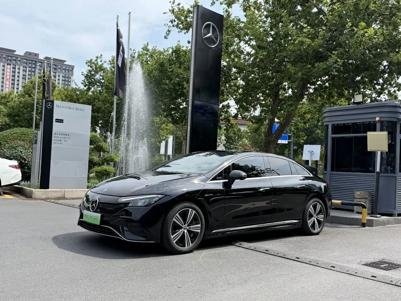 Mercedes-Benz EQE 2025
