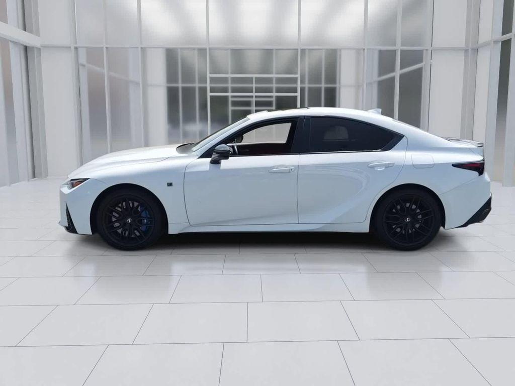 Lexus IS 2024