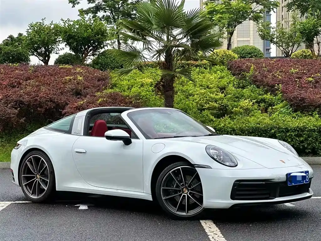 Porsche 911 2021