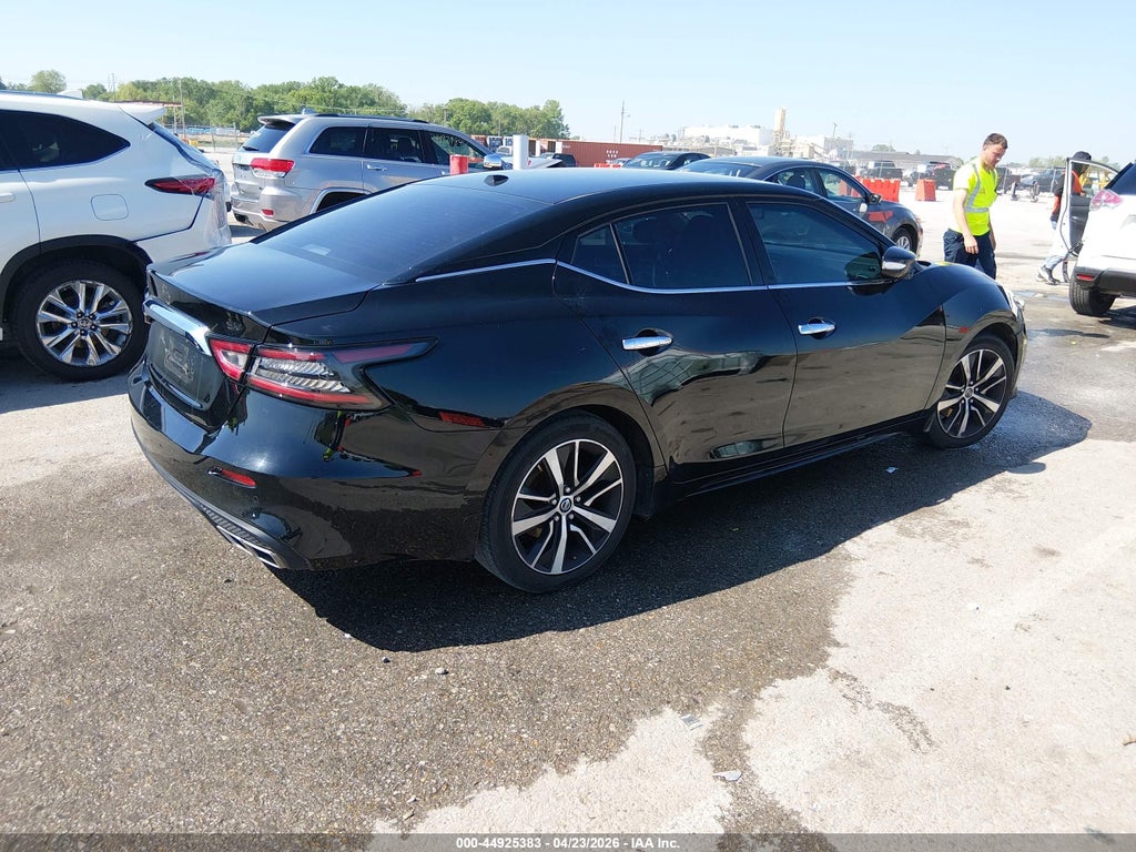 Nissan Maxima 2021