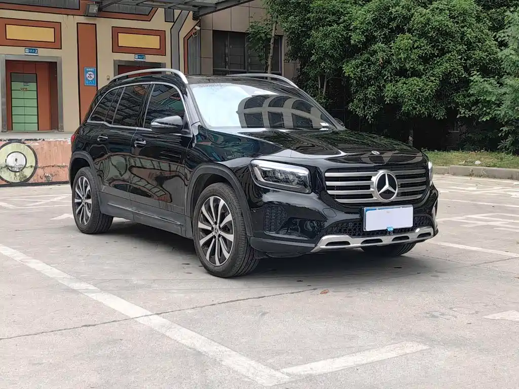 Mercedes-Benz GLB 2024