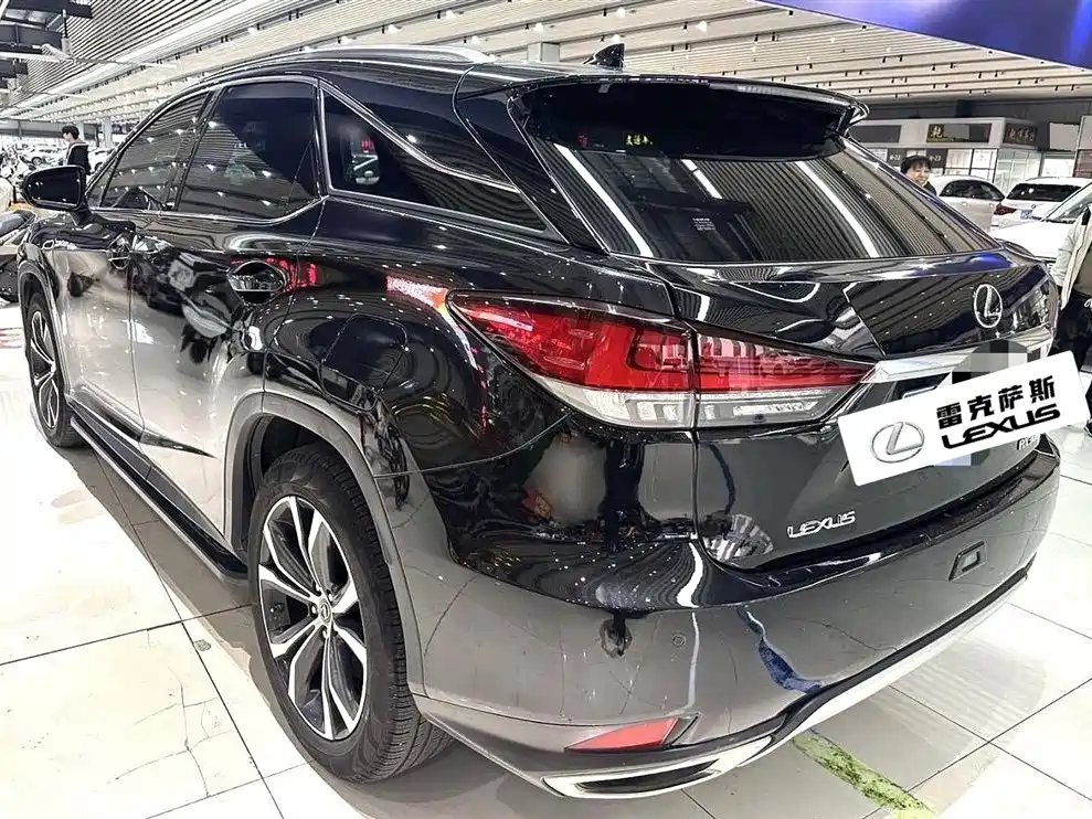 Lexus RX 2021