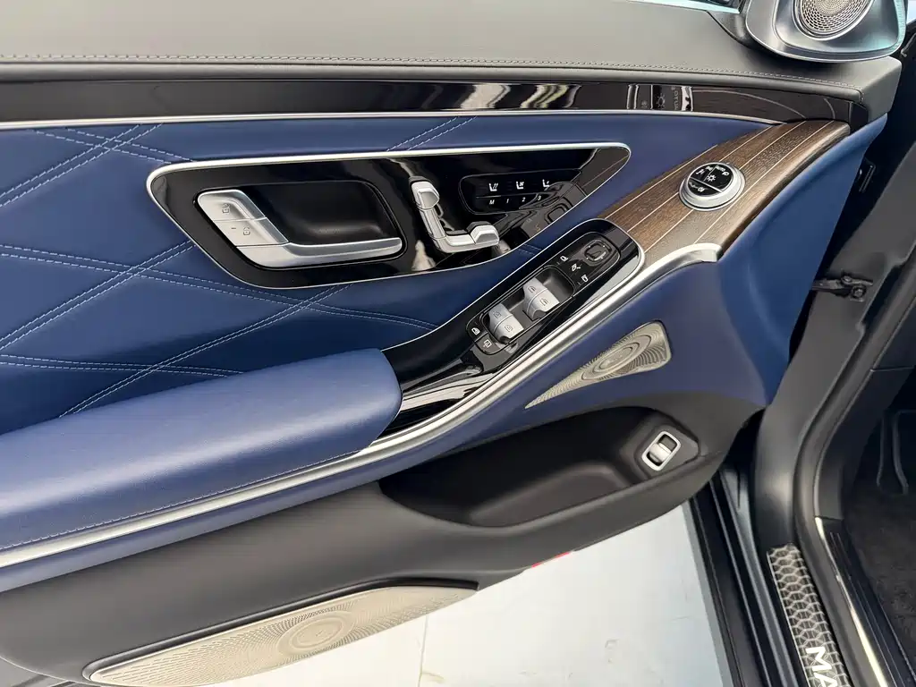 Mercedes-Benz Maybach S-Класс 2023