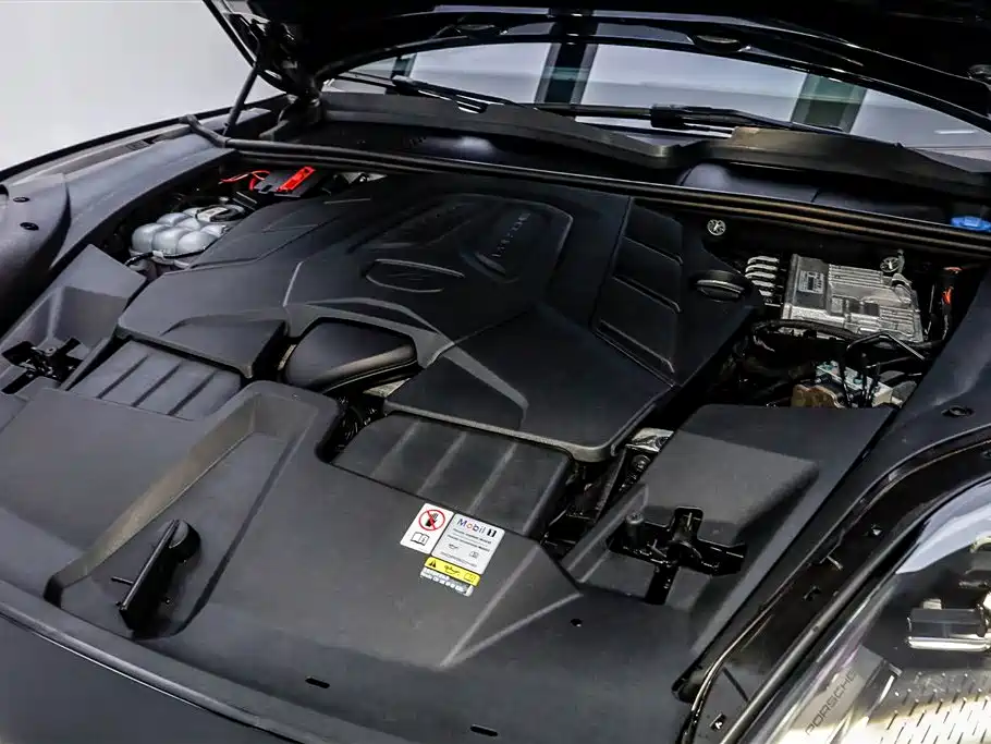 Porsche Cayenne 2023