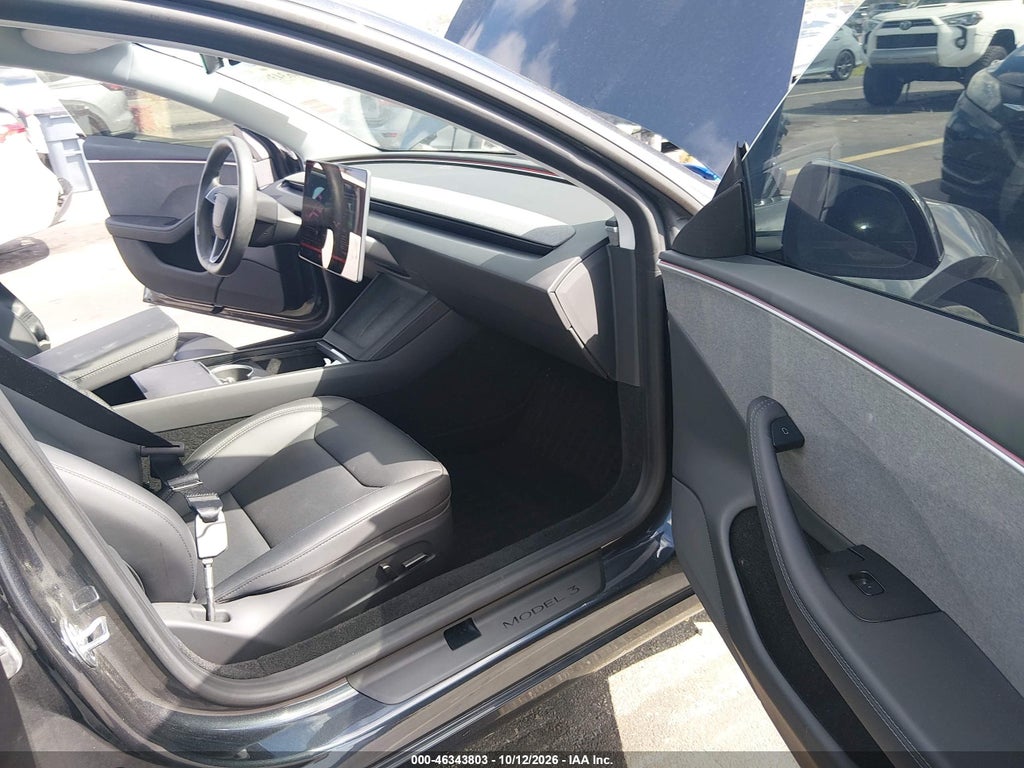 Tesla Model 3 2025