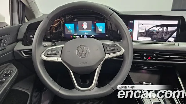 Volkswagen Golf 2024