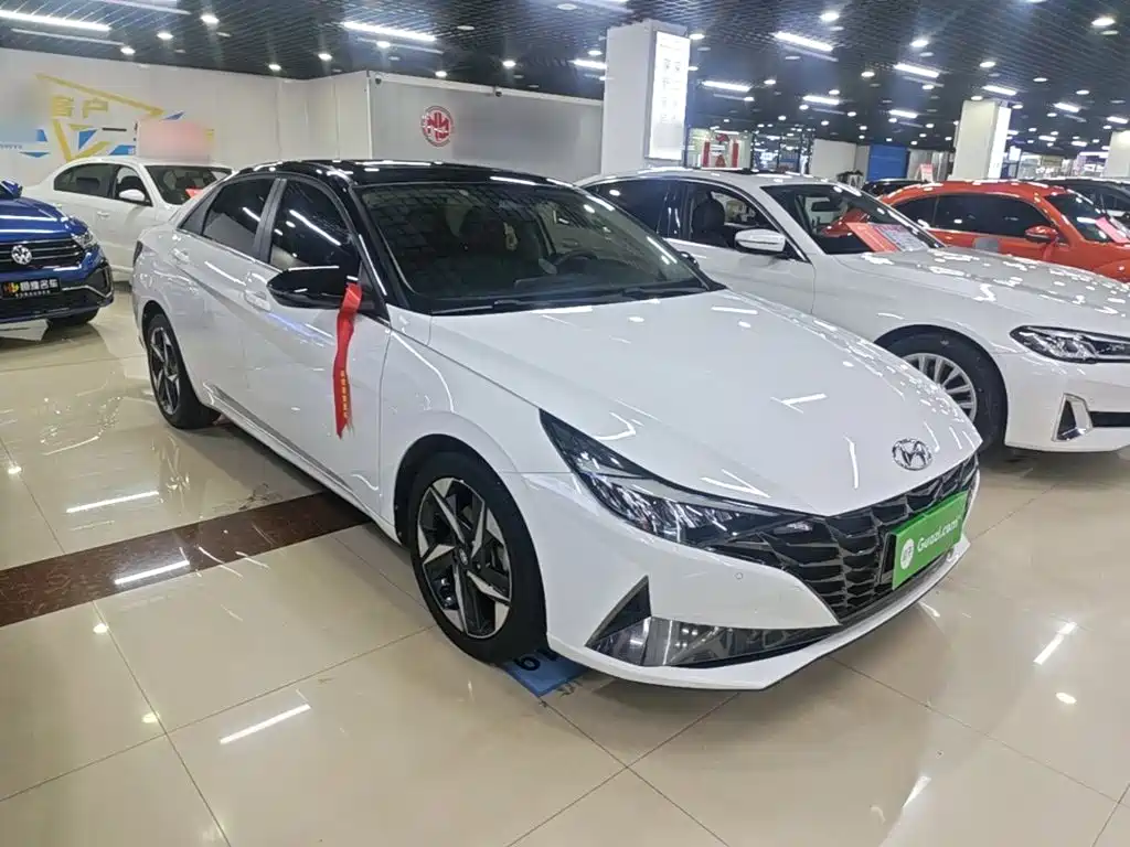 Hyundai Elantra 2021