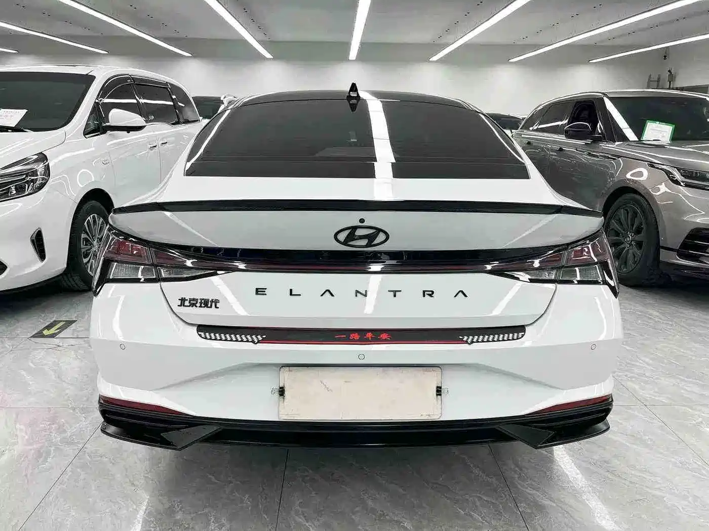 Hyundai Elantra 2023