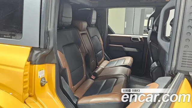 Ford Bronco 2022