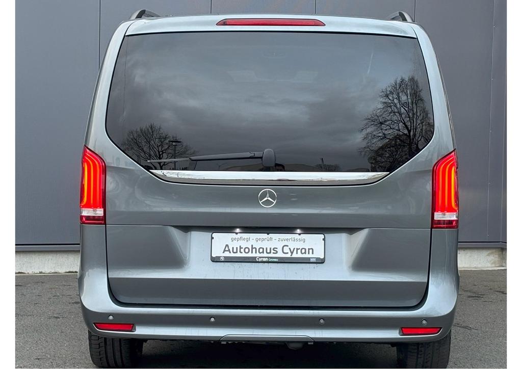 Mercedes-Benz V 300 2023