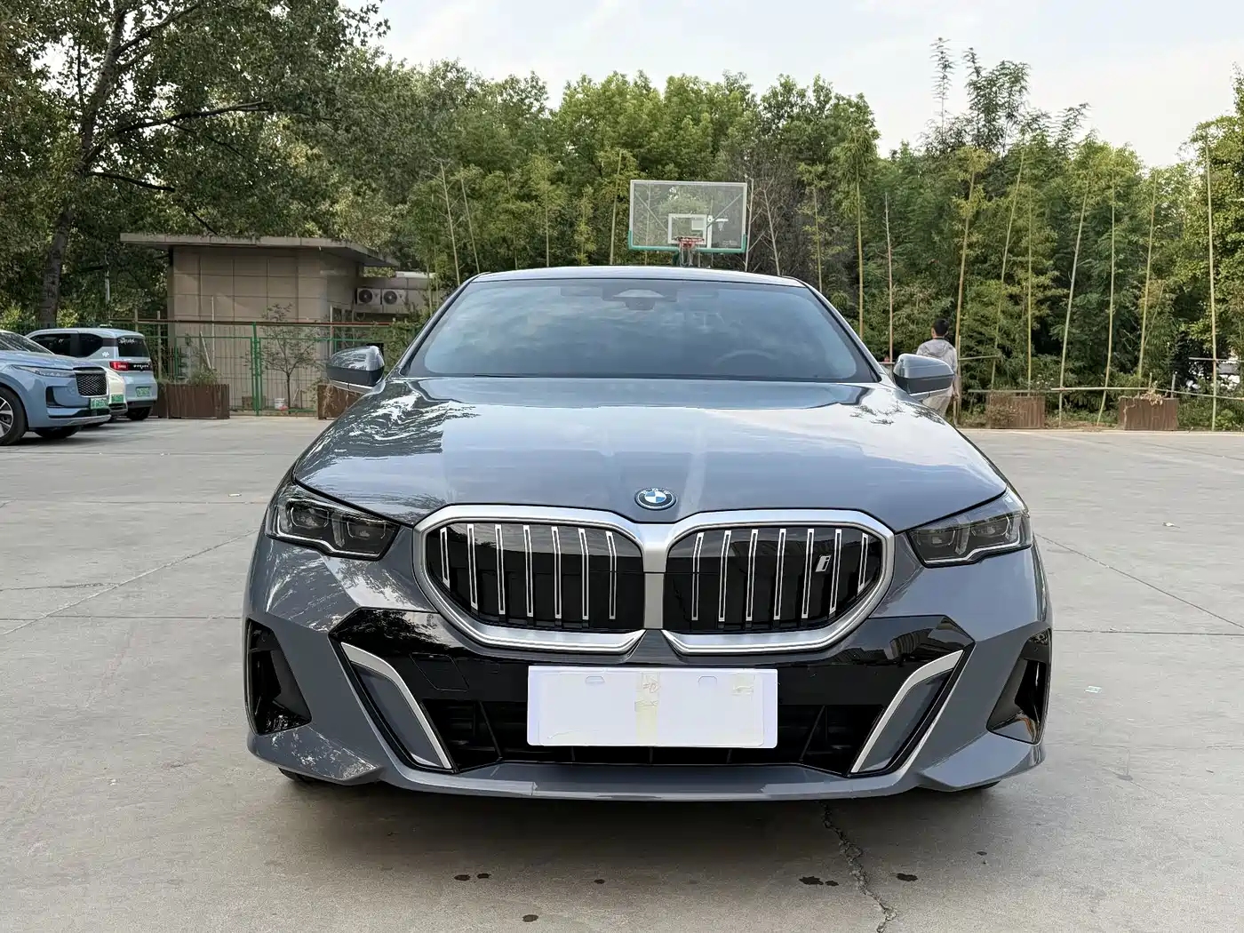 BMW i5 2024