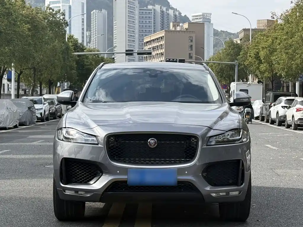 Jaguar F-Pace 2020