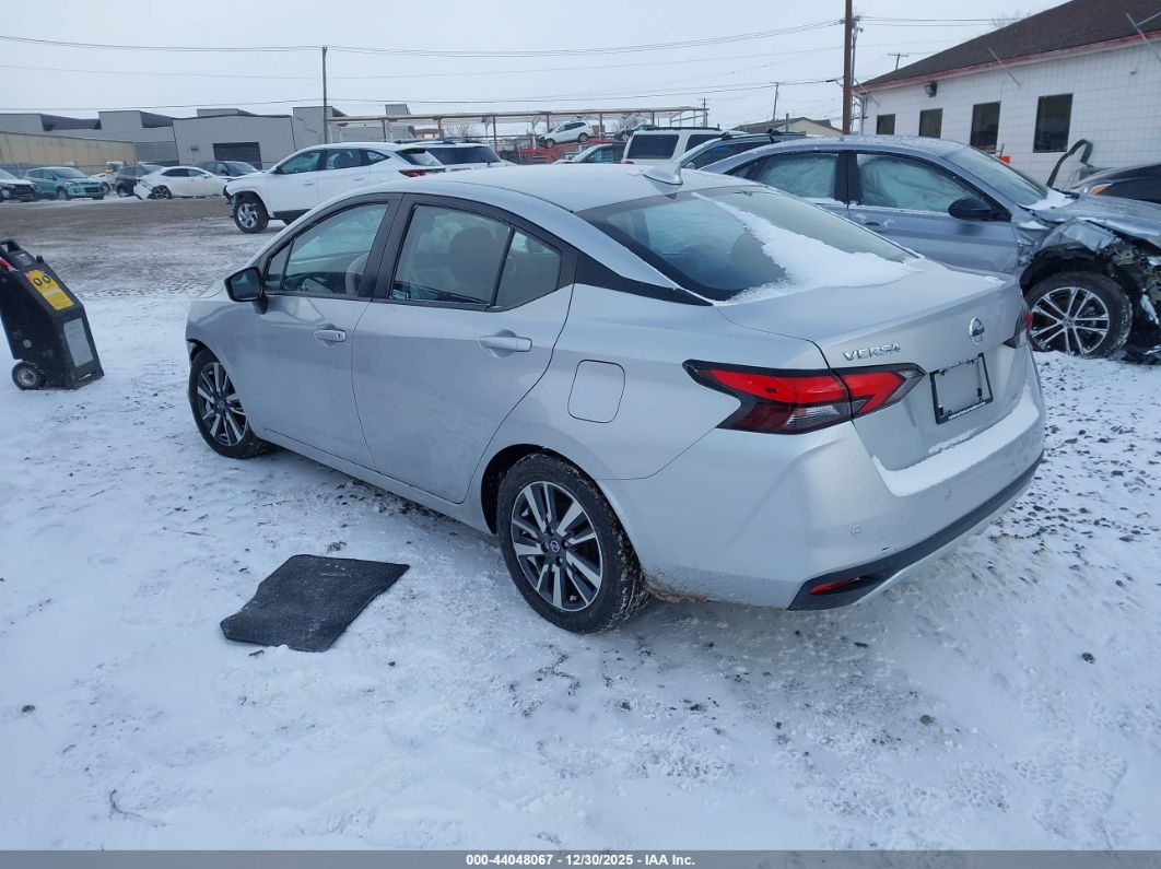 Nissan Versa 2021