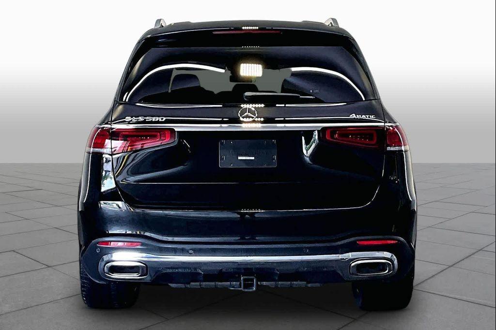 Mercedes-Benz GLS 580 2023