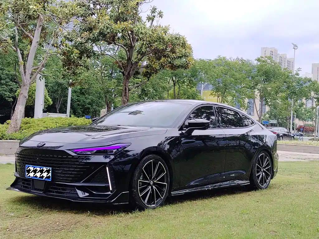 Changan UNI-V 2022