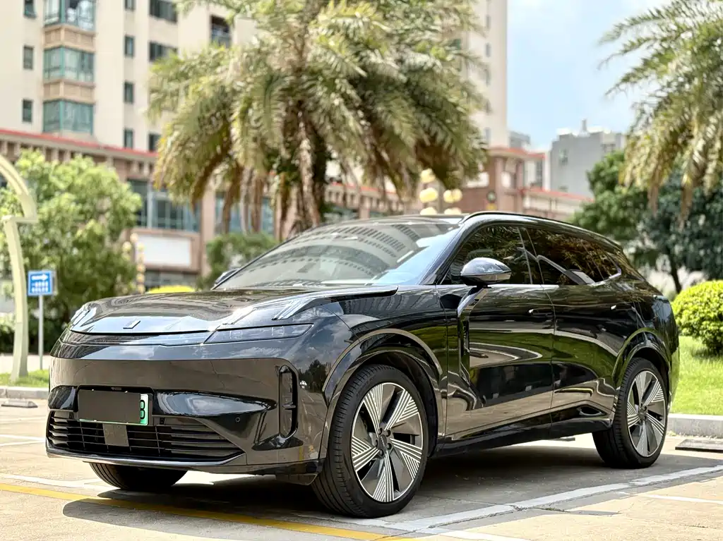 Lynk & Co 08 2023