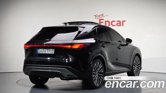 Lexus RX 2024