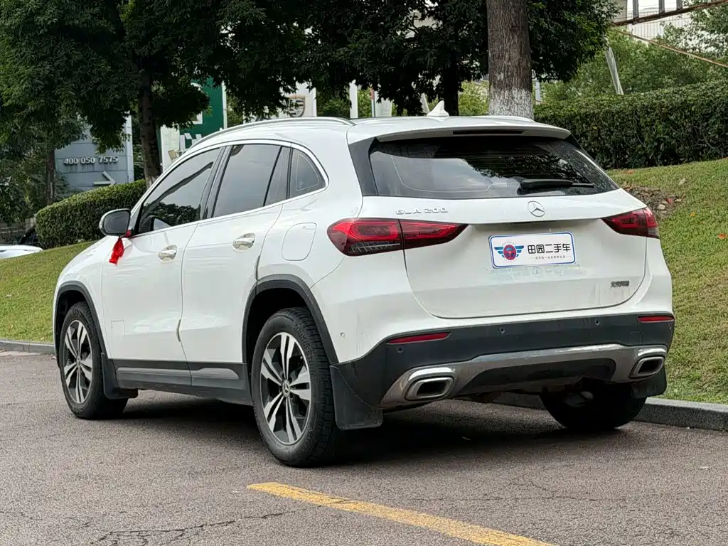 Mercedes-Benz GLA 2021