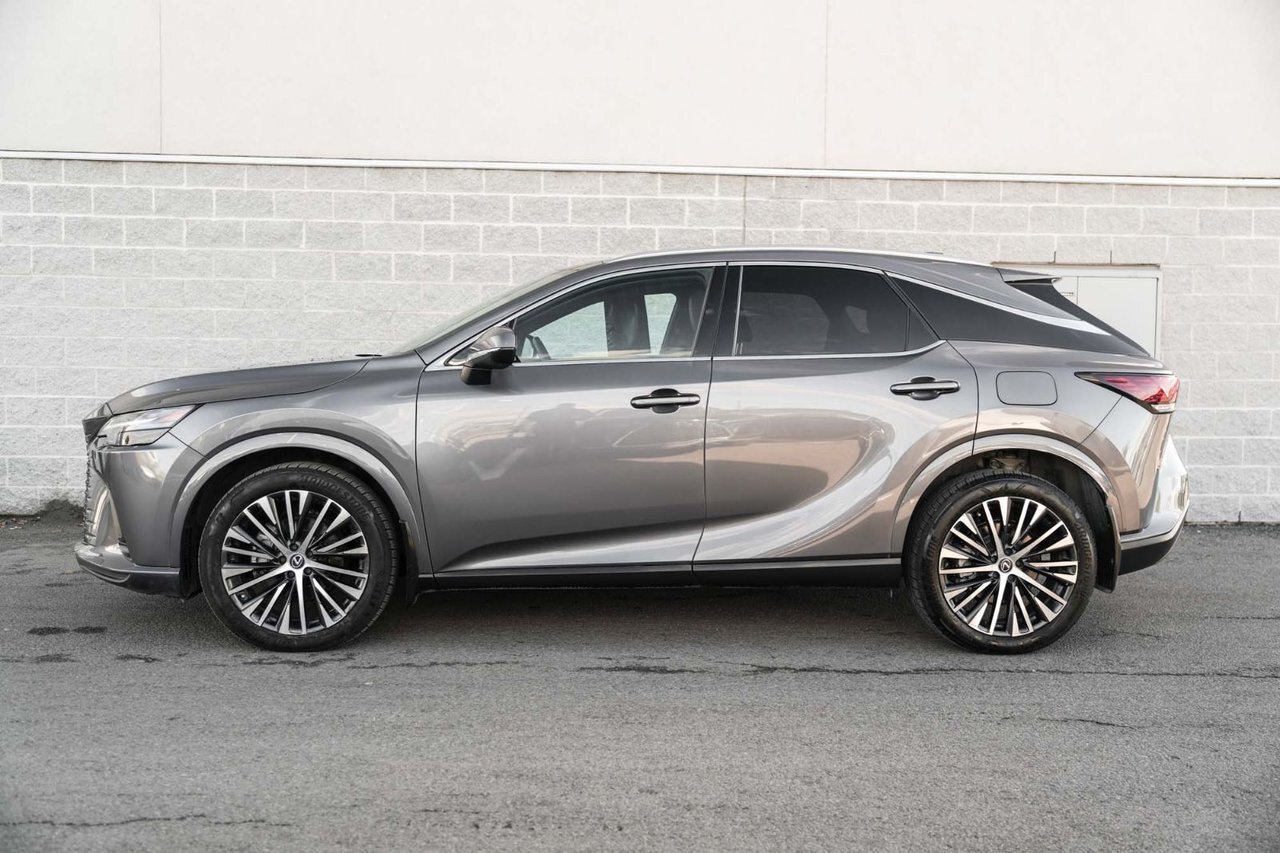 Lexus RX 2023