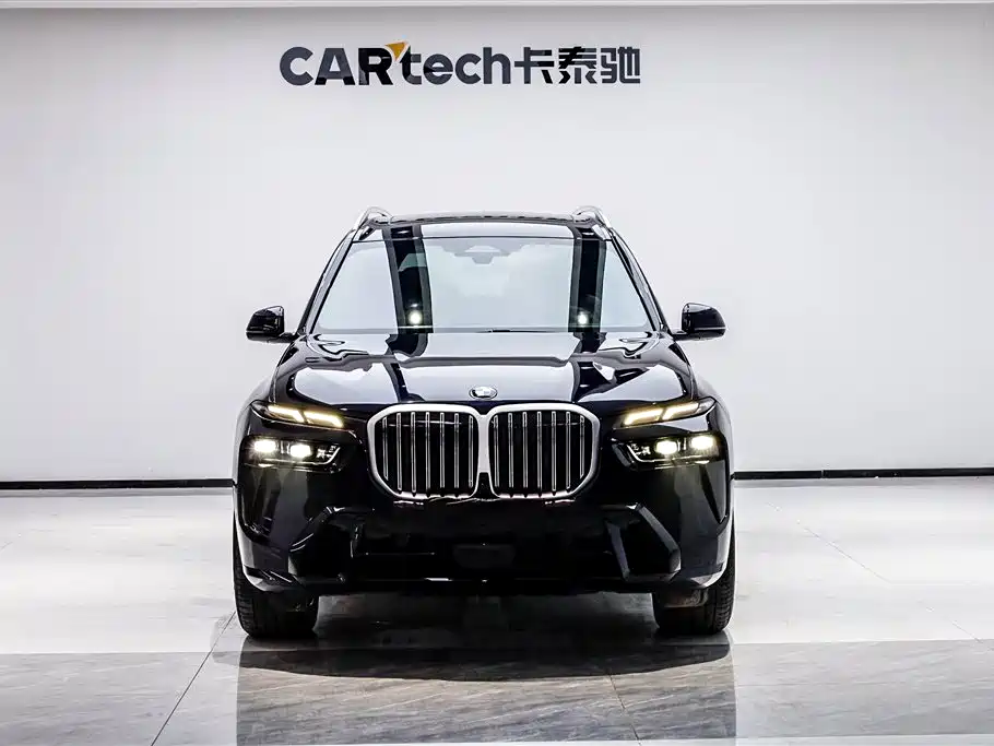 BMW X7 2023