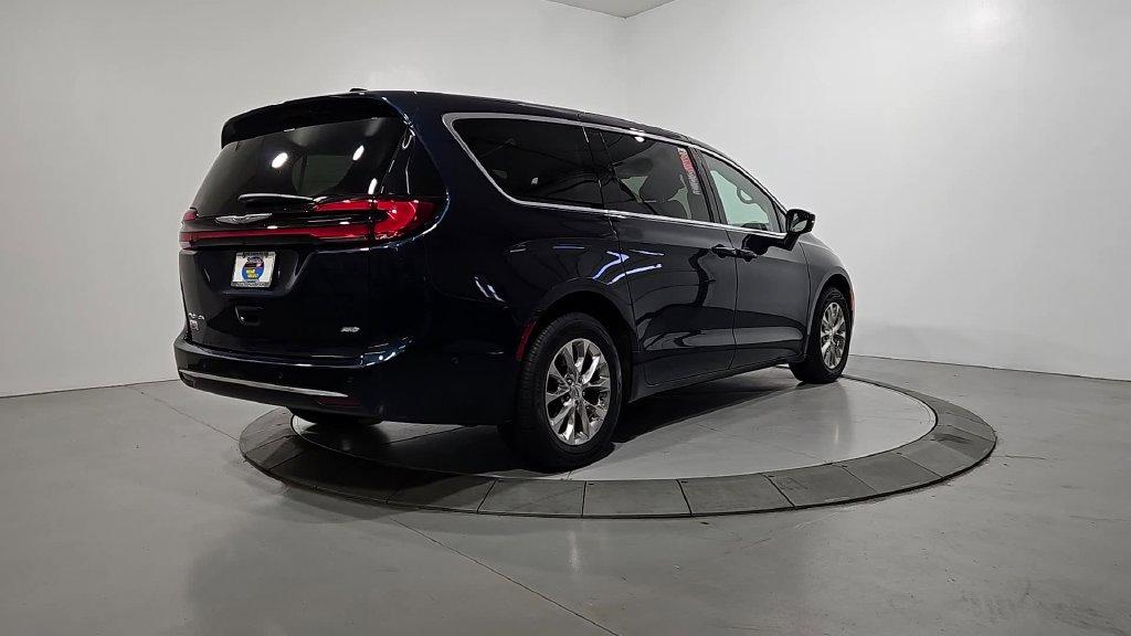 Chrysler Pacifica 2023