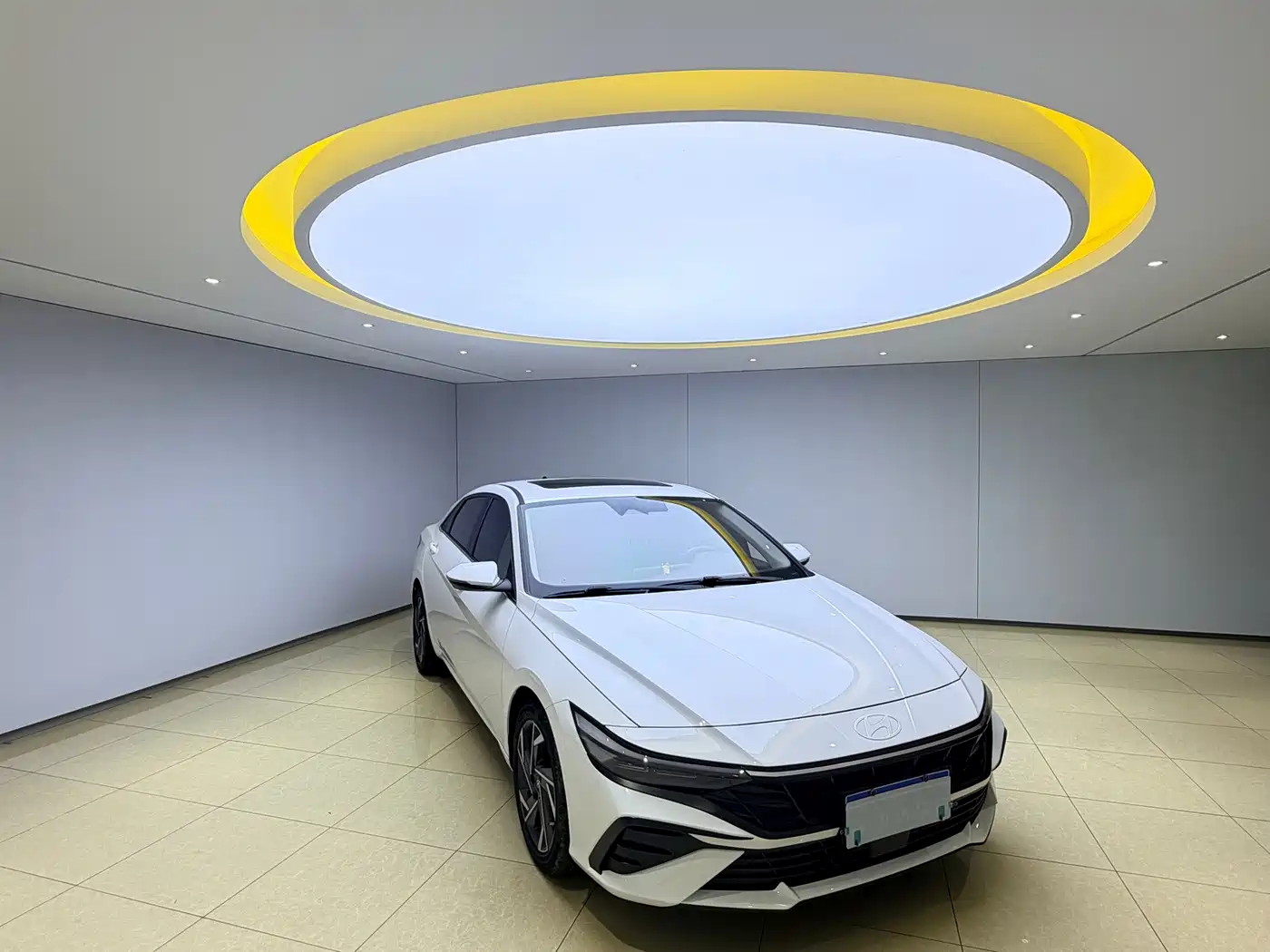 Hyundai Elantra 2023