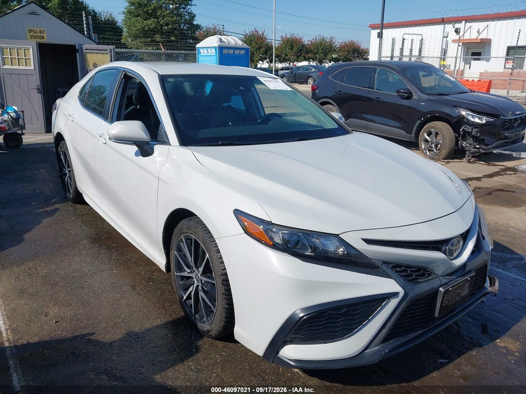 Toyota Camry 2022