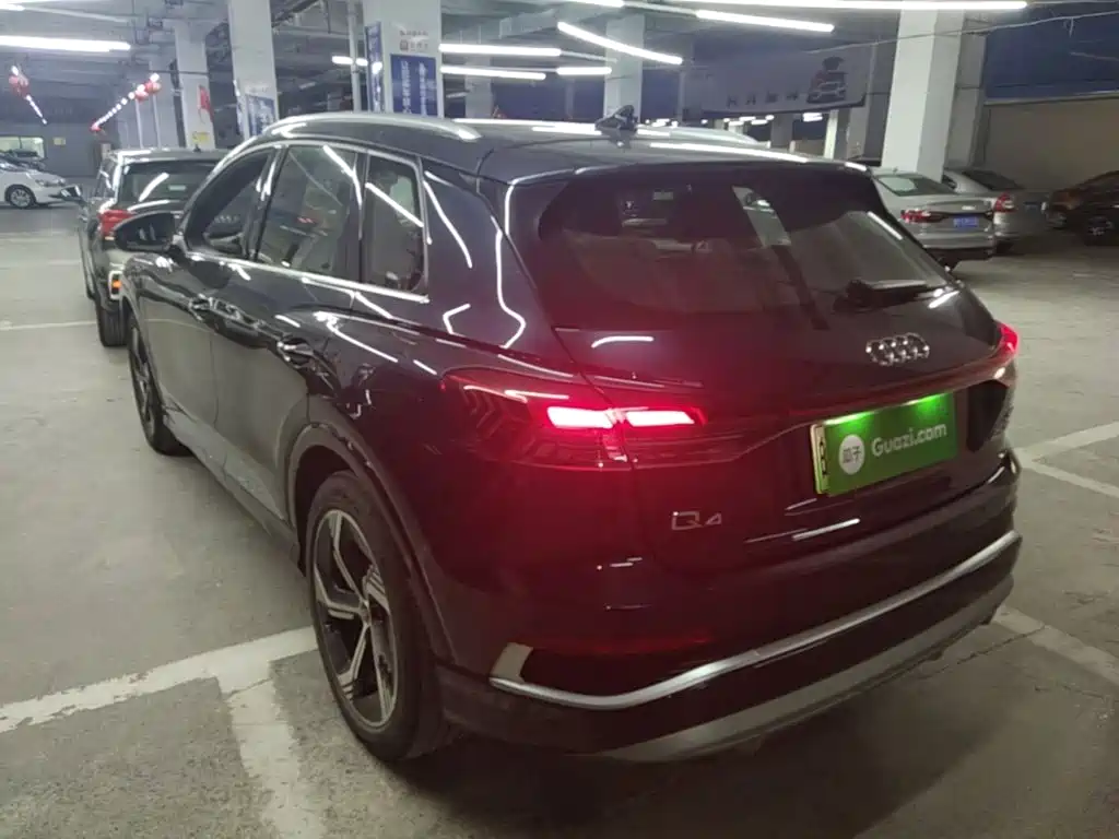 Audi Q4 e-tron 2024
