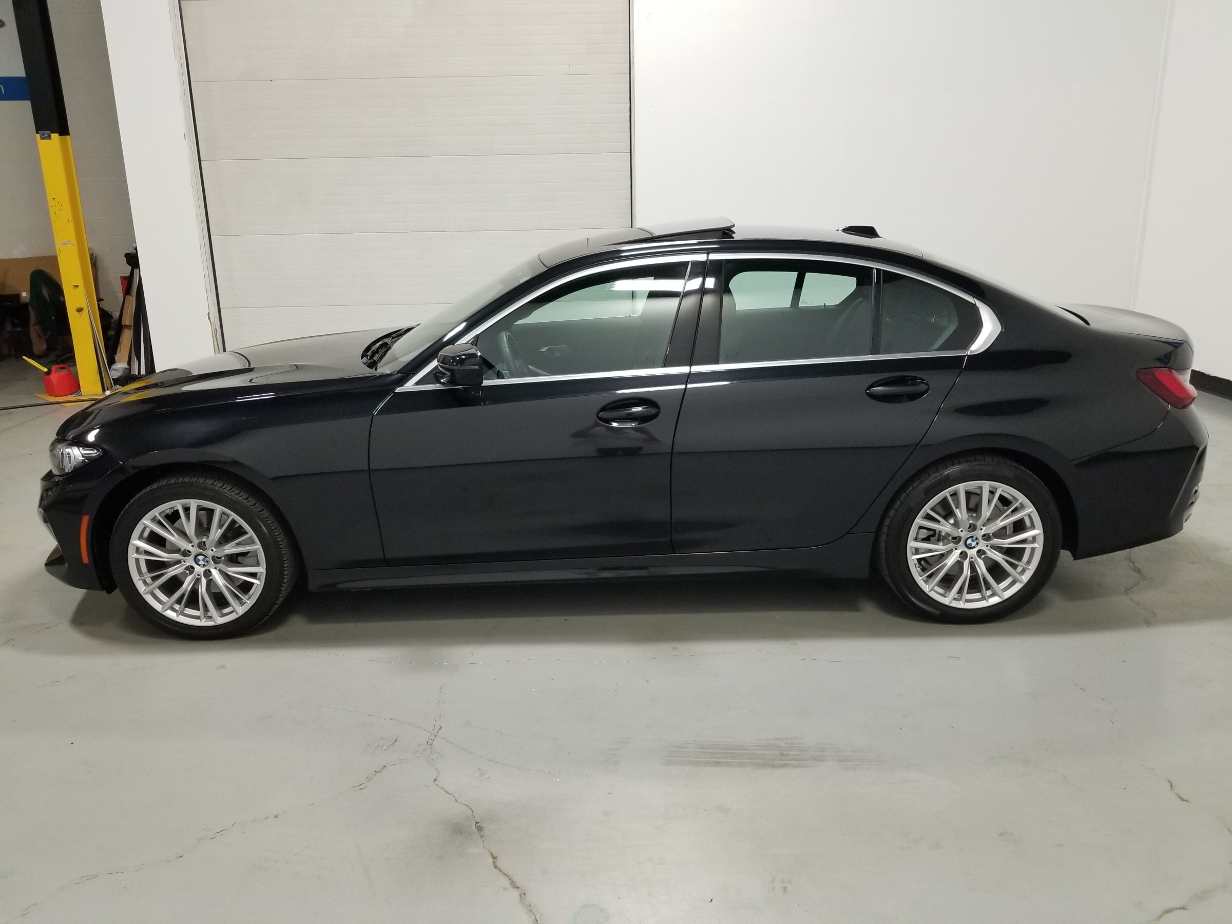 BMW 330 2024