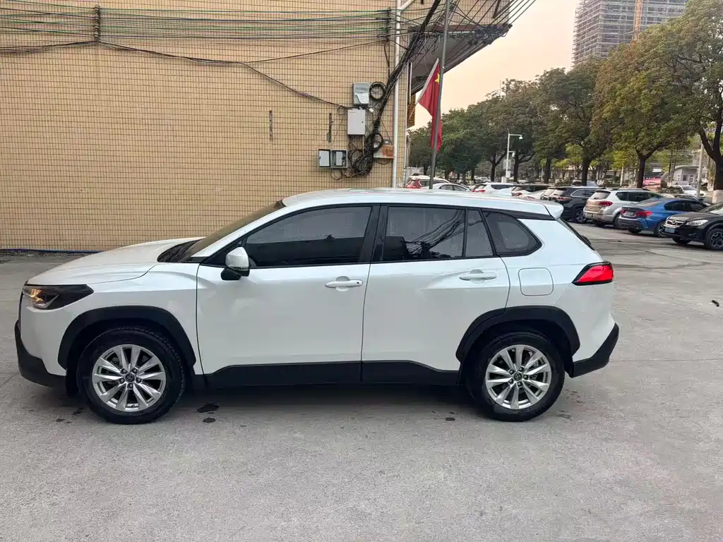 Toyota Corolla Cross 2023