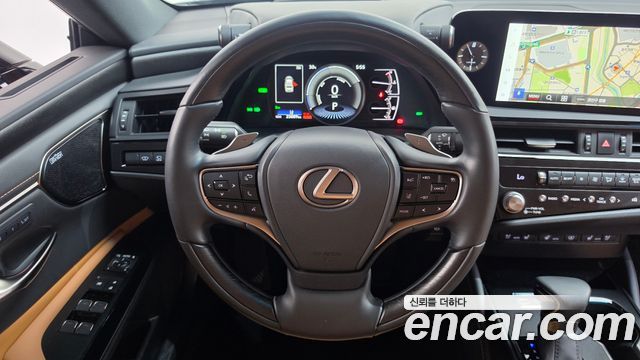 Lexus ES 2023