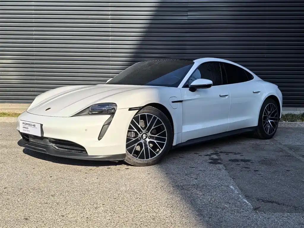 Porsche Taycan 2021