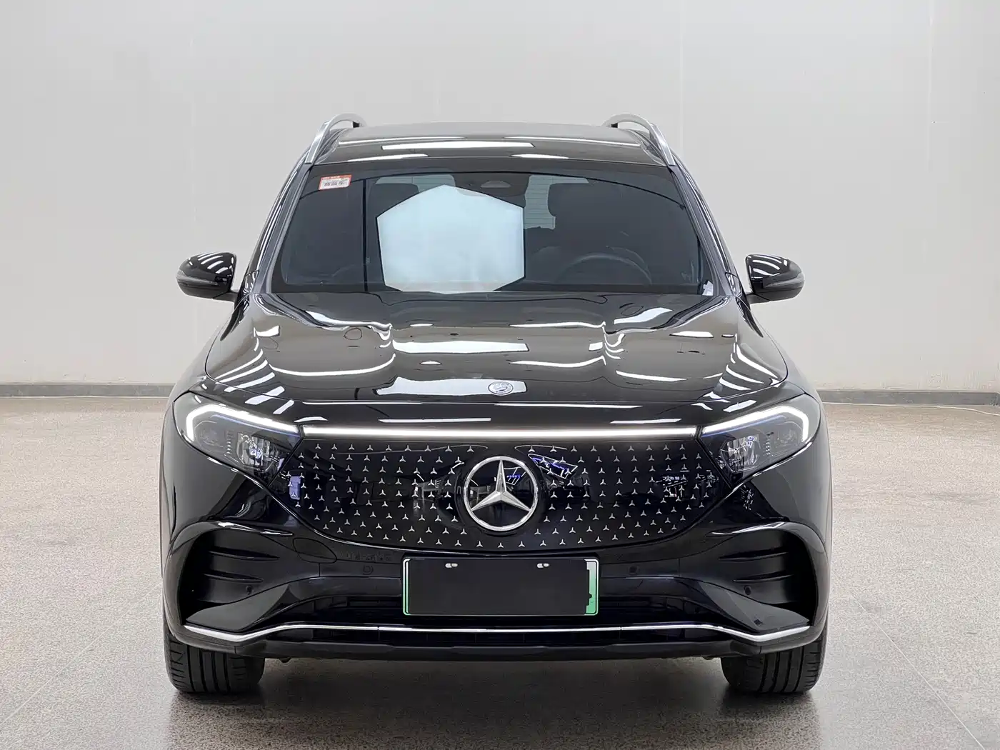 Mercedes-Benz EQB 2024