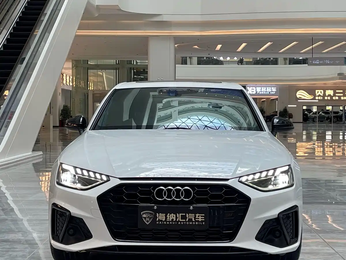 Audi A4 2024