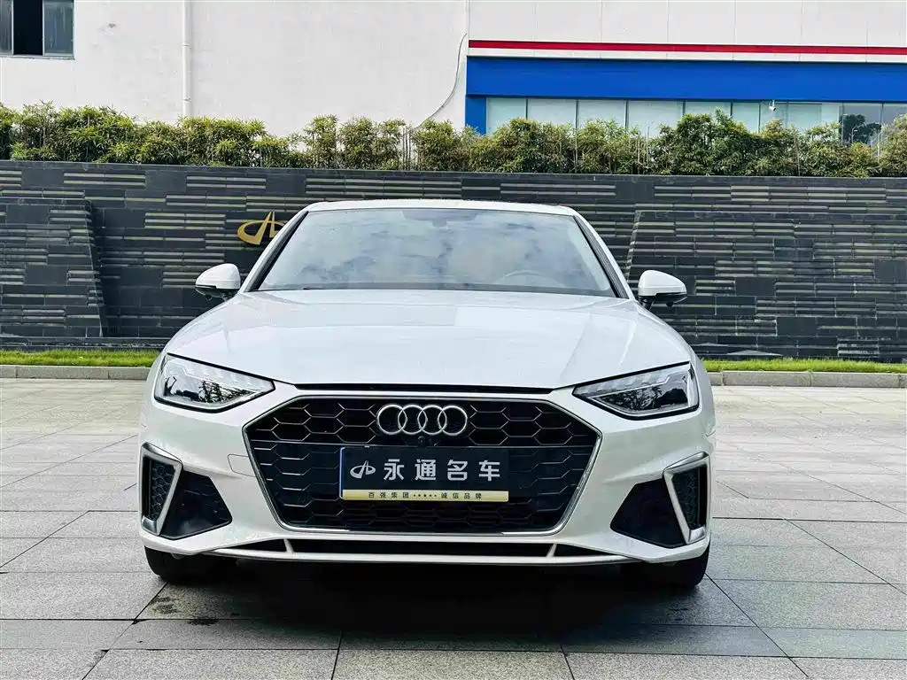 Audi A4 2021