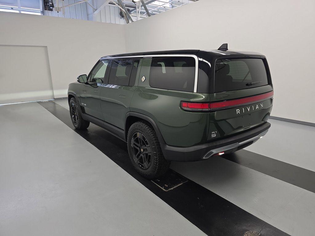 Rivian R1S 2024