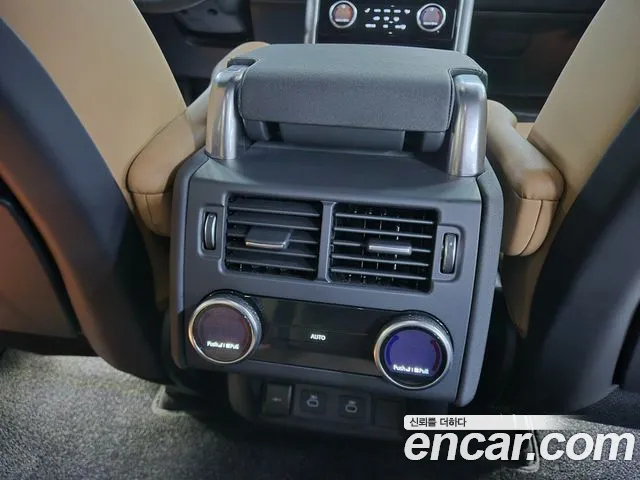 Land Rover Discovery 2025